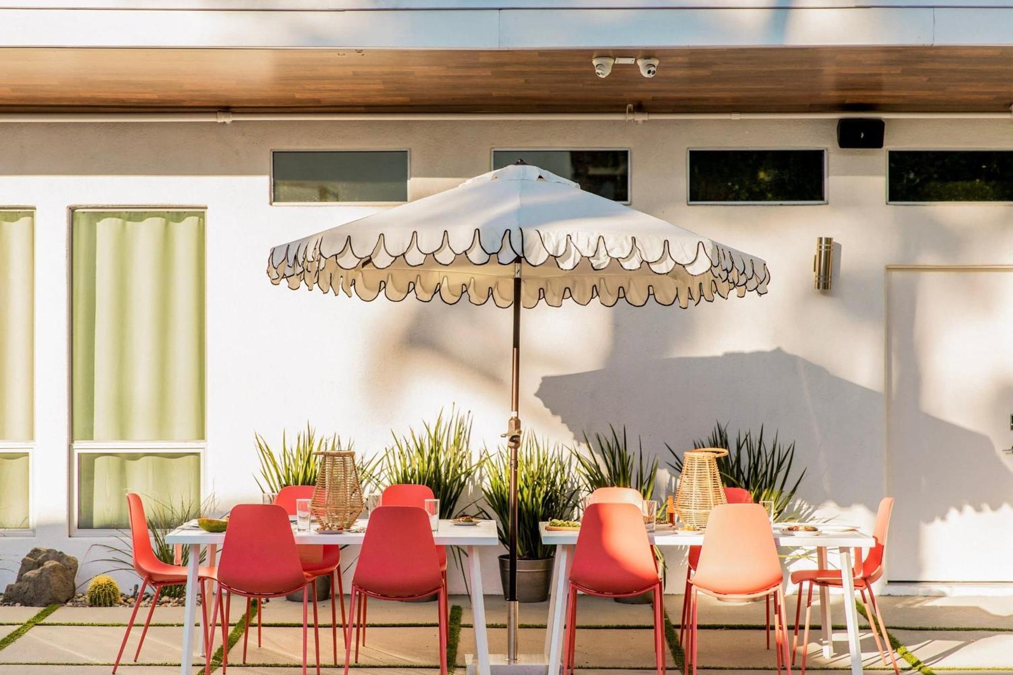 The Wesley Hotel By Avantstay Retro Spacious W Bbq Pool Spa Палм Спринг Екстериор снимка